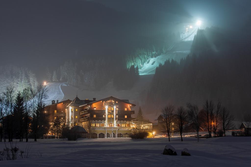 Hotel Zum Jungen Romer Radstadt Exteriör bild